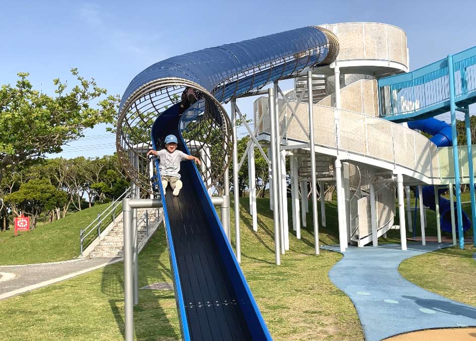 平和記念公園 広い 遊具が豊富で子供が大喜び Okinawan